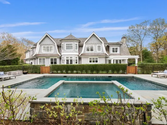 496 Wainscott Harbor Road