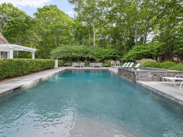 496 Wainscott Harbor Road