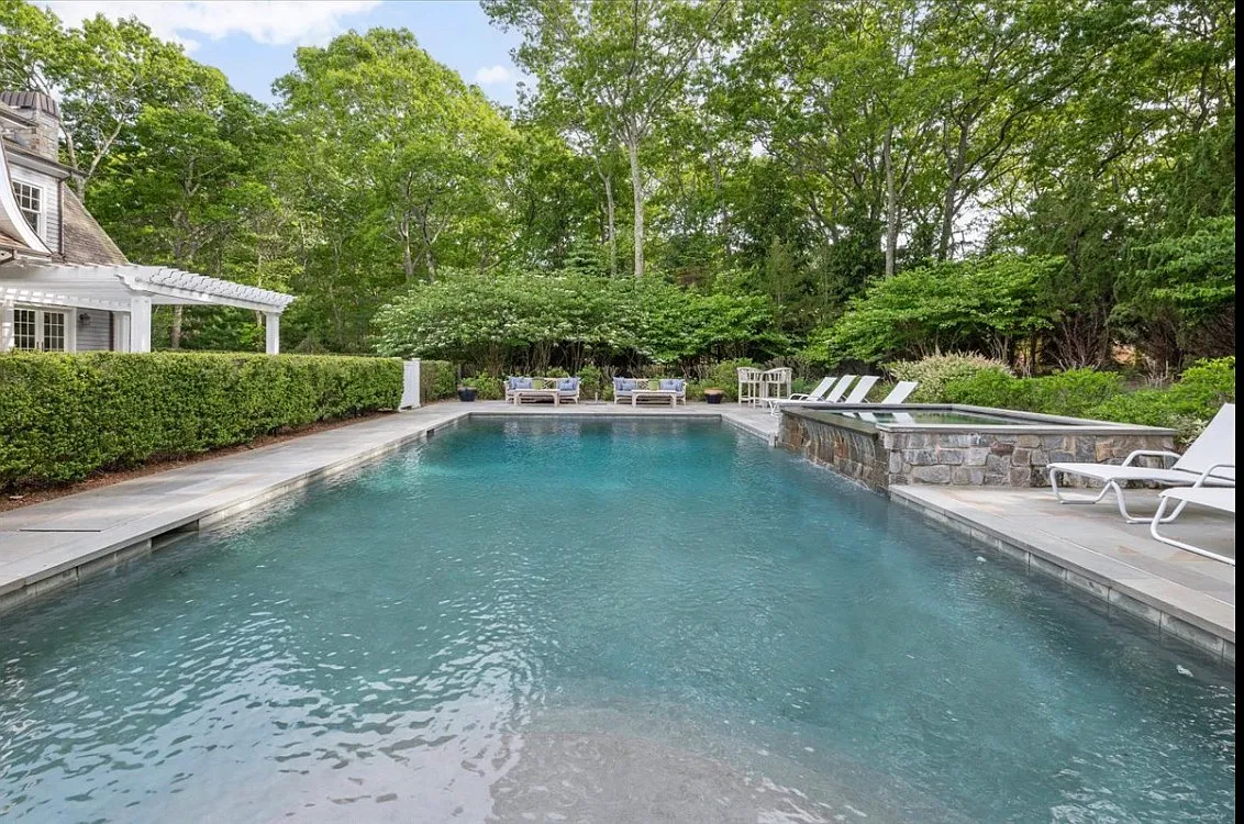 496 Wainscott Harbor Road