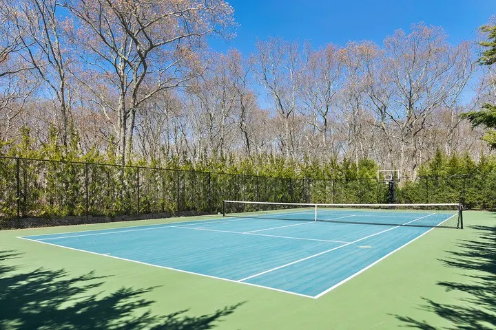 496 Wainscott Harbor Road