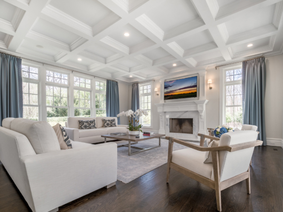 496 Wainscott Harbor Road