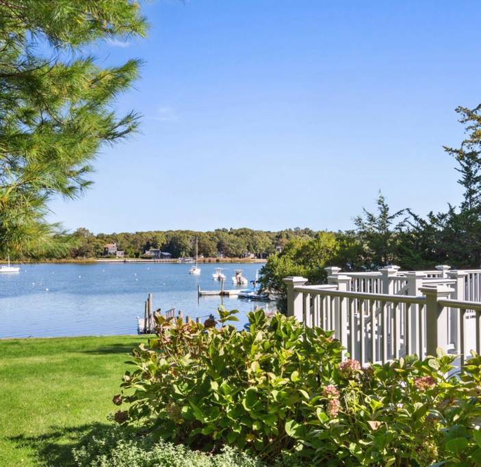 67 Scotts Landing Road