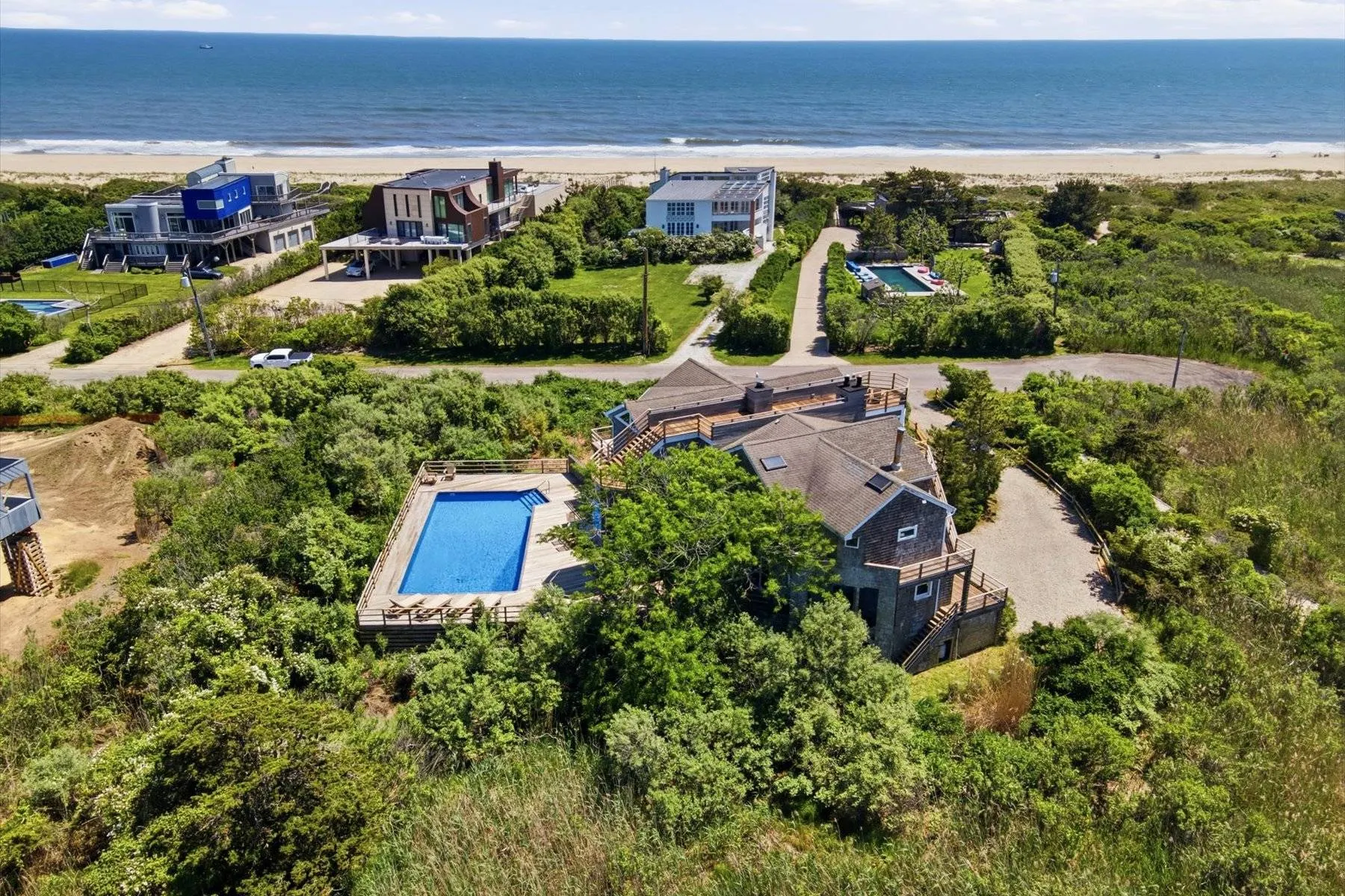 137 Sandune Court