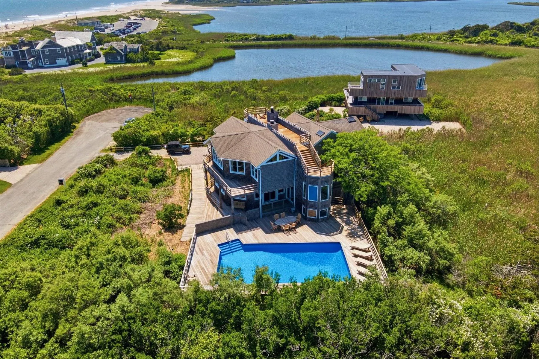 137 Sandune Court