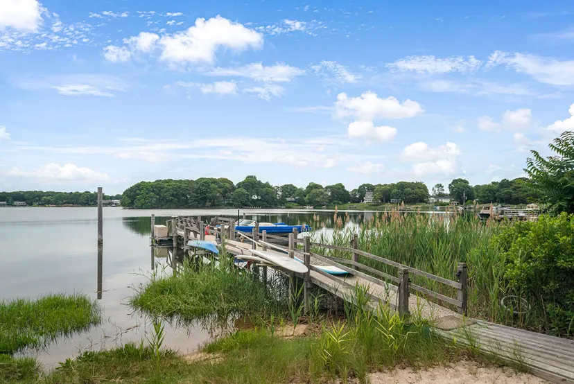 10 Long Point Road