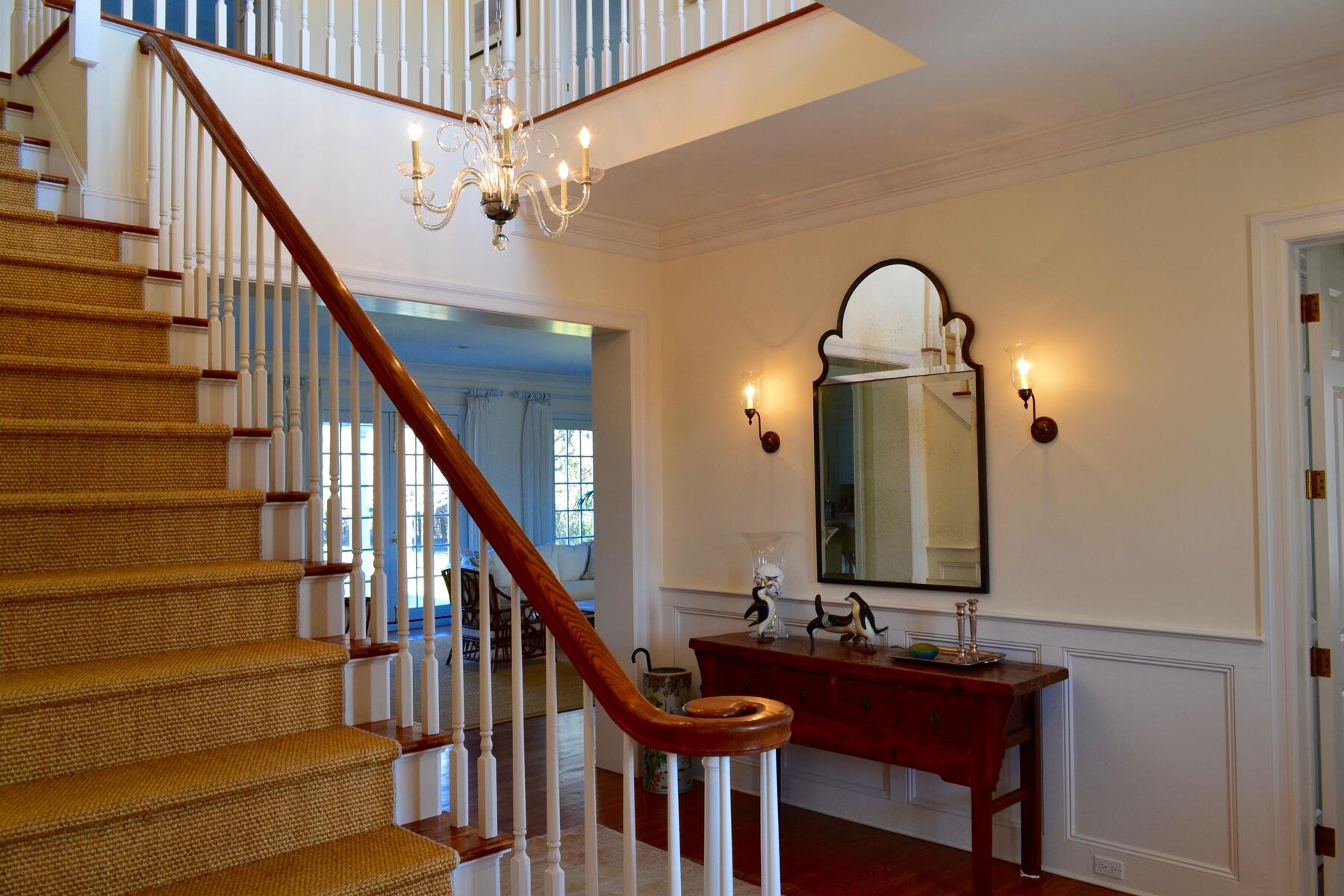 22 Sagg Pond Court
