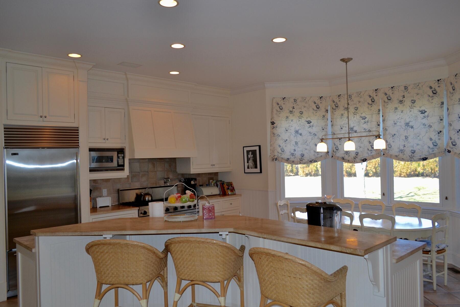 22 Sagg Pond Court