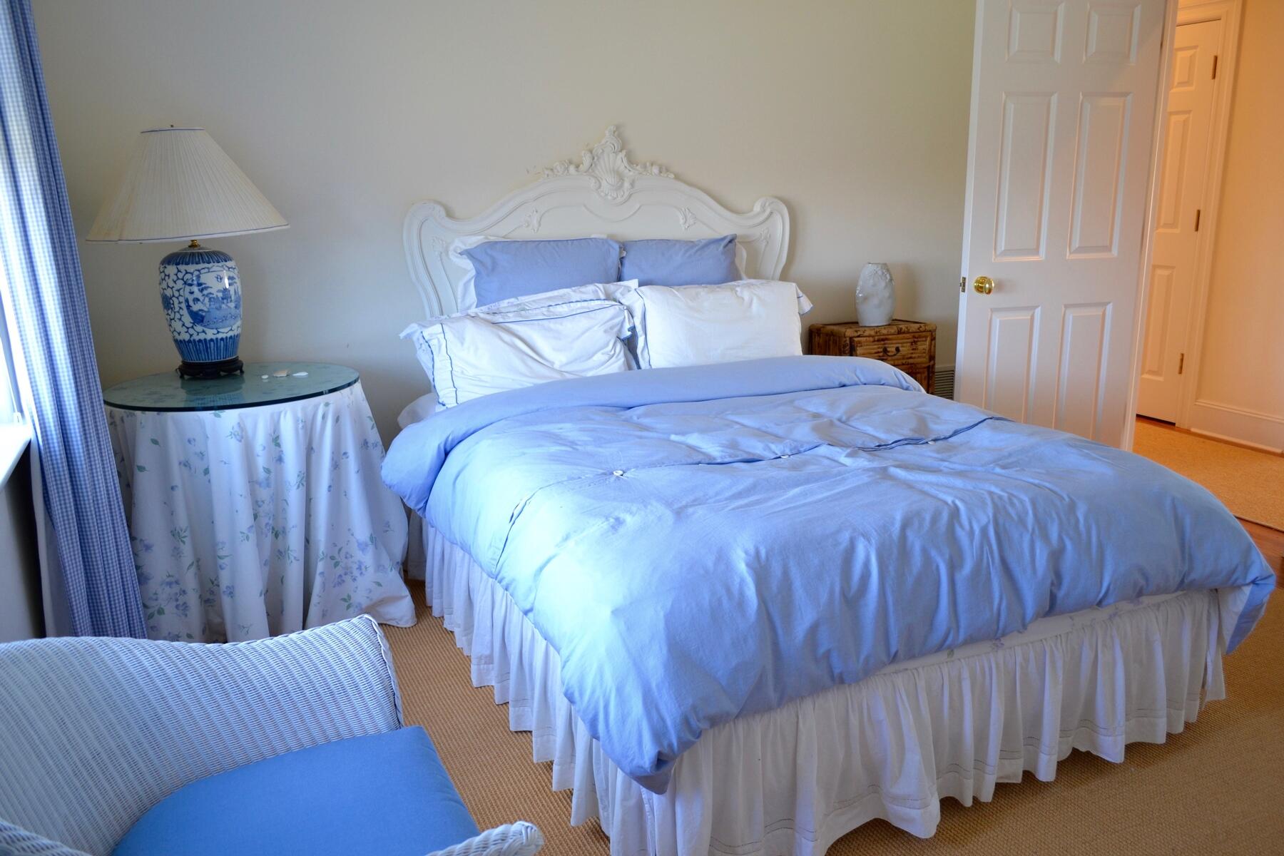 22 Sagg Pond Court