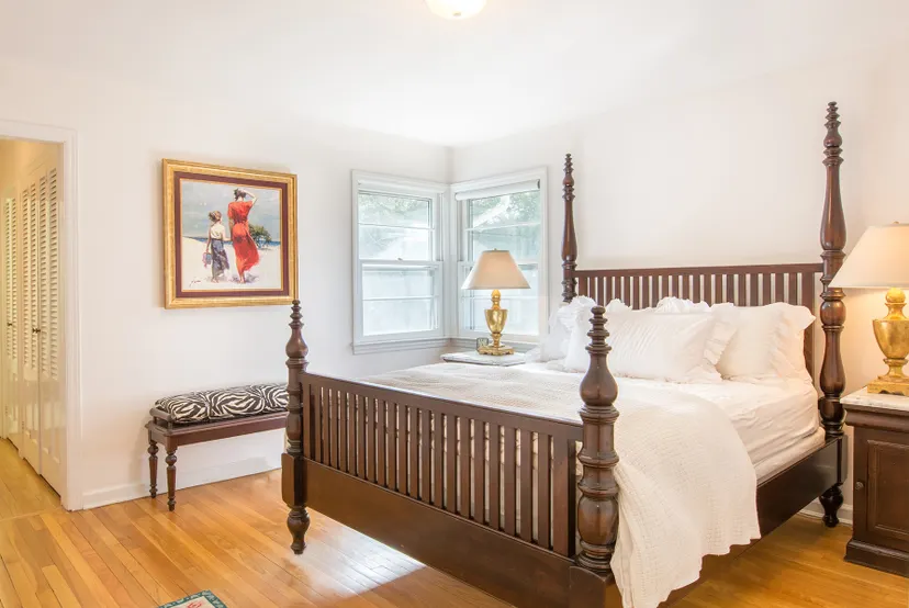 33 Apaquogue Road