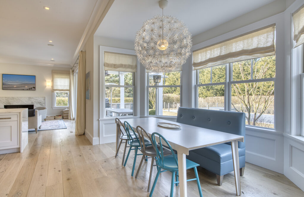 36-Chase-Ct-Bridgehampton-887942001-1024x663