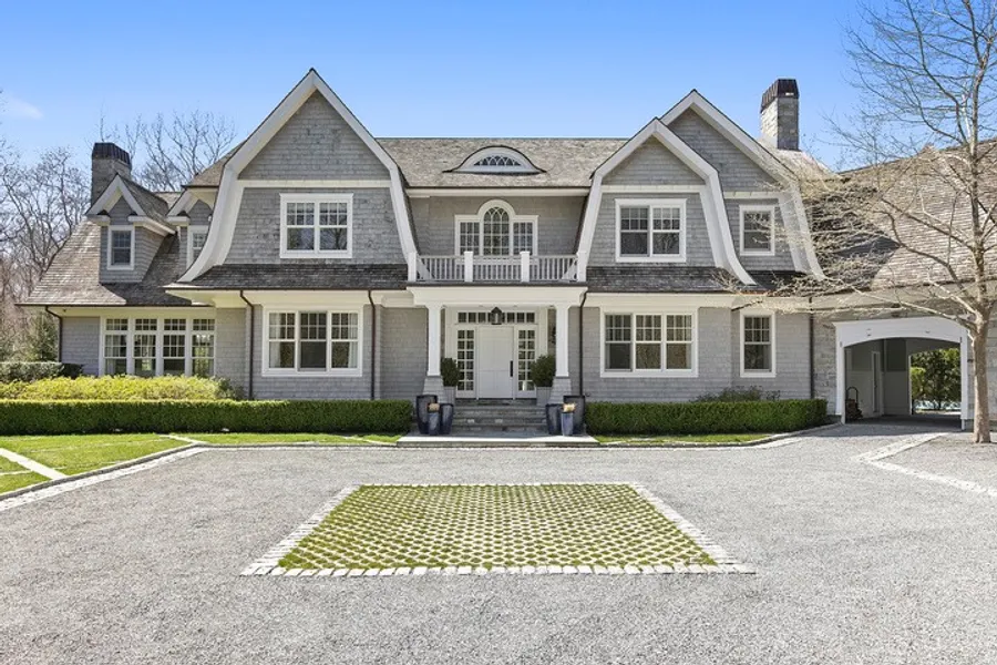496 Wainscott Harbor Road