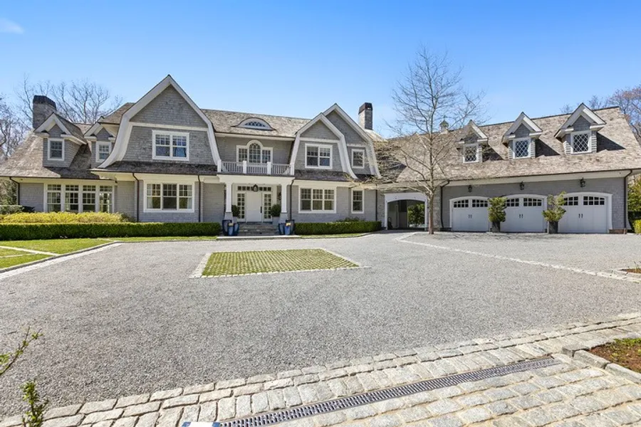 496 Wainscott Harbor Road