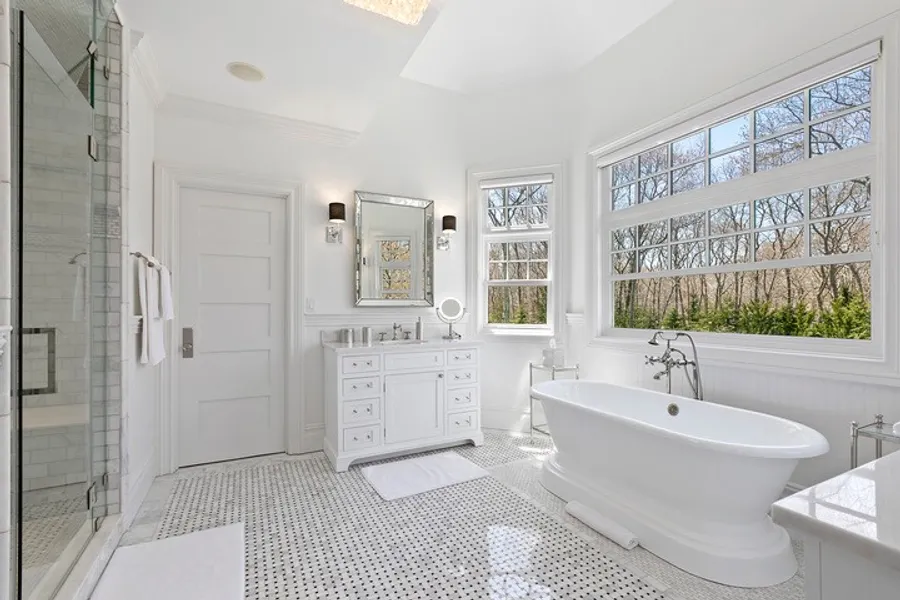496 Wainscott Harbor Road