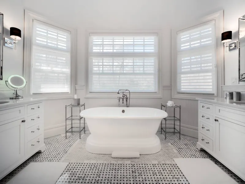 496 Wainscott Harbor Road