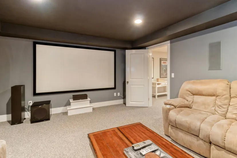 21 Spinnaker Way