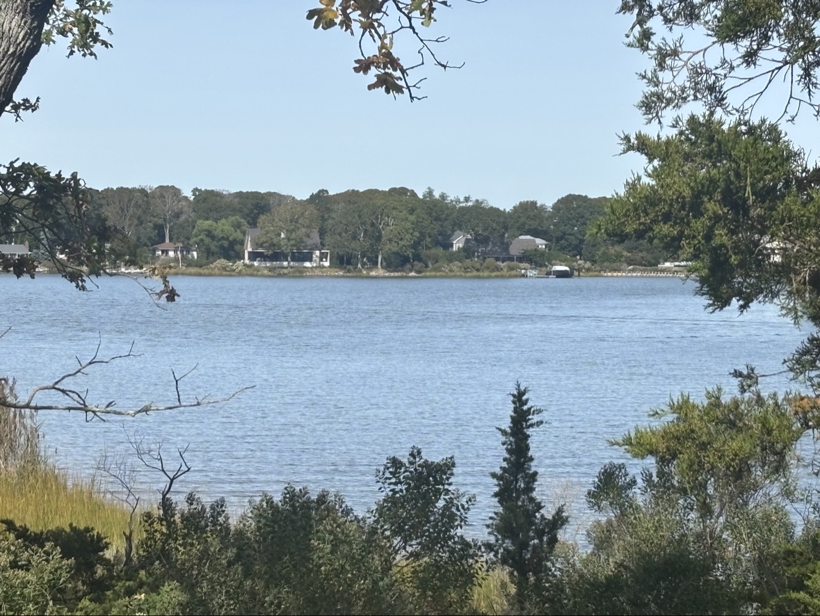 16 Long Point Rd